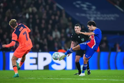 Flick reconoce que el PSG fue mejor y señala sus transiciones tras vencer 4-2 al Barcelona