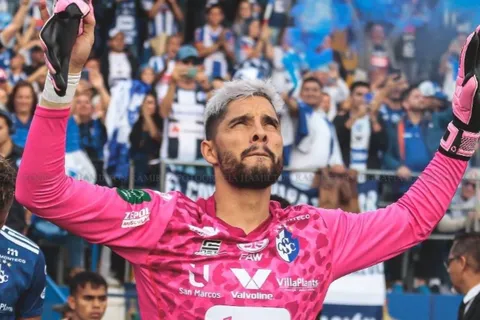 Kevin Briceño le tira dardo a Saprissa y revela que lo buscaron para volver al monstruo