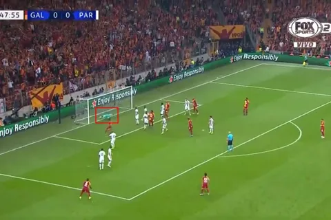 La tremenda atajada de Keylor que le dio vida al PSG ante Galatasaray