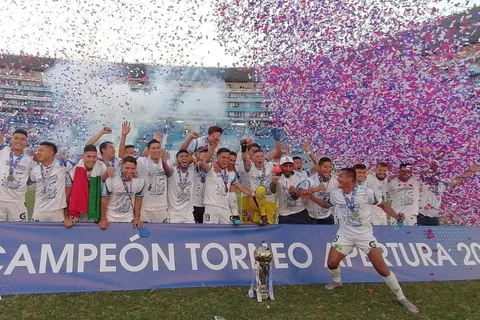 Alianza ganó su título 15 al golear a Águila