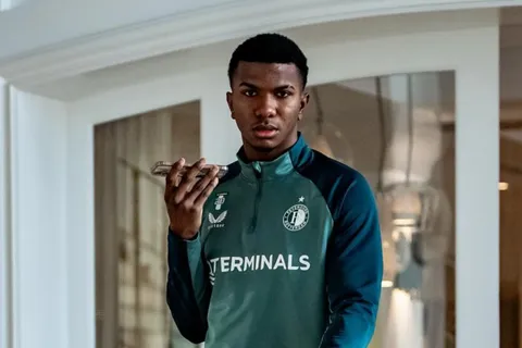 Venta millonaria: el gran salto europeo de Jeyland Mitchell impacta a Alajuelense