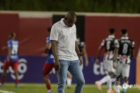 Tauro FC destituye a su entrenador tras malos resultados en el Torneo Clausura de la LPF