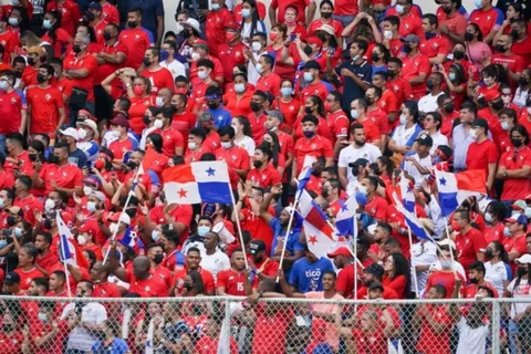 Firma histórica: promesa de Panamá ficha por un gigante de Europa con solo 15 años.