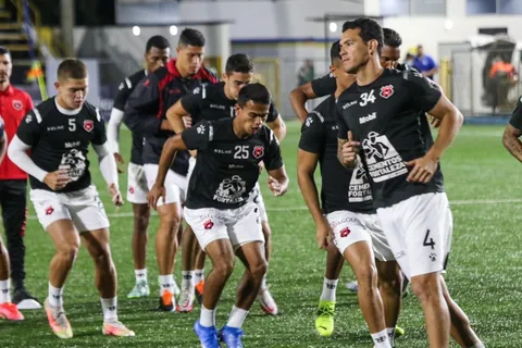Alajuelense recupera tres piezas claves para la jornada 12 del Apertura 2021