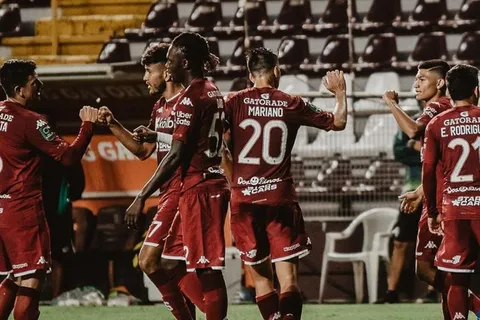 Saprissa recupera a sus dos máximas figuras