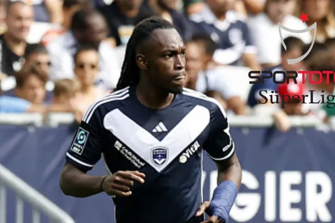 Alberth Elis podría concretar su salida del Girondins Burdeos
