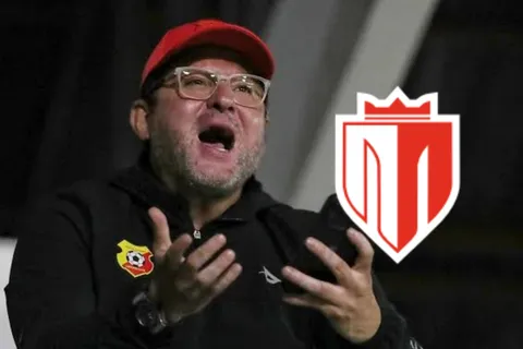 Jafet Soto enfadado.
