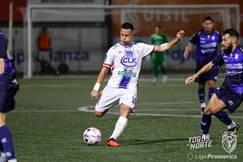 San Carlos le ganó a Pérez Zeledón.
