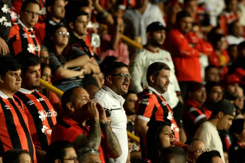 "Que nadie se entere": jugador de Alajuelense involucrado en un escándalo que estremece al fútbol costarricense