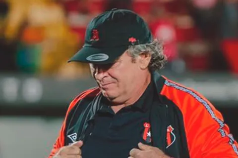 Machillo Ramírez y un récord único. (Foto: UNAFUT)