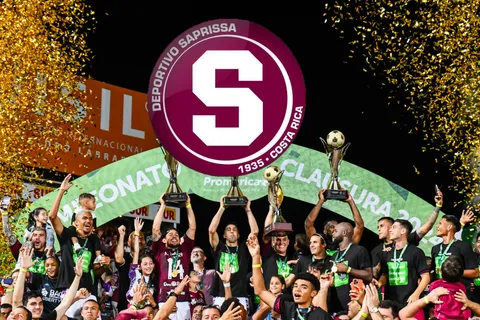 Nuevo equipo en Europa: campeón con Saprissa confirma su gran salto tras superar un momento difícil