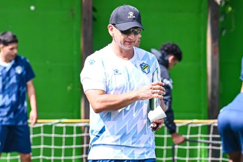 Comunicaciones soluciona un problema a Ronald González antes de enfrentar a Saprissa
