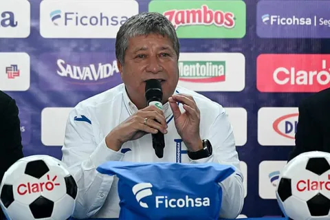 El Bolillo Gómez aún no tiene asistente técnico