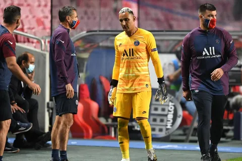 L'Equipe: Keylor Navas pidió irse del PSG tras llegada de Donnarumma