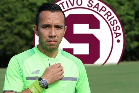 Benjamín Pineda estaría complicado.