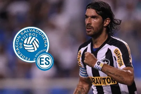 El 'Loco' Abreu llenó de elogios al futbolista salvadoreño