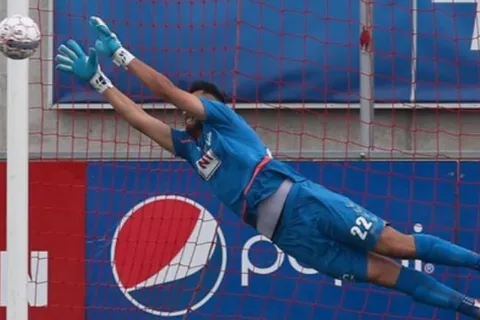 Gerson Mayén y ‘Chino’ Torres tendrán compañero salvadoreño en Guatemala