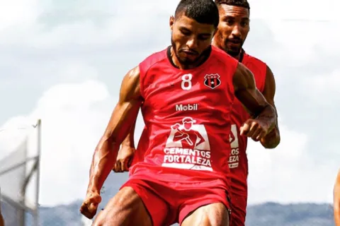 Video: Johan Venegas se recuperó de su lesión y ya está disponible para jugar