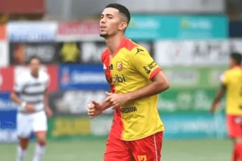 ¿Jefferson Brenes pidió su salida de Herediano?
