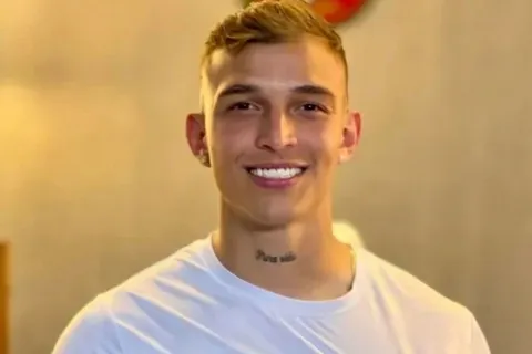 Duró un día sin empleo: Kenneth Vargas ya tiene nuevo equipo tras finiquitar con Alajuelense y así lo presentaron