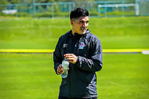 Michaell Chirinos habló sobre los comentarios ticos hacia el fútbol hondureño. (Foto: Deportes TVC)