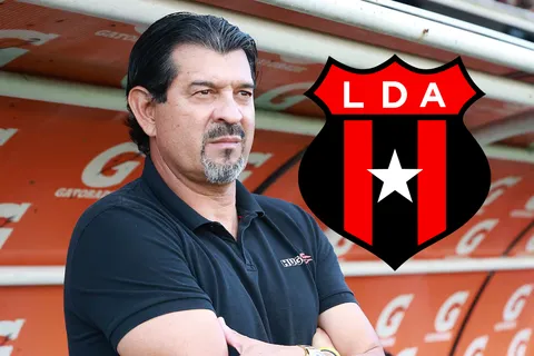 Alajuelense para la oreja: el guiño de José Saturnino Cardozo para volver a dirigir en Costa Rica