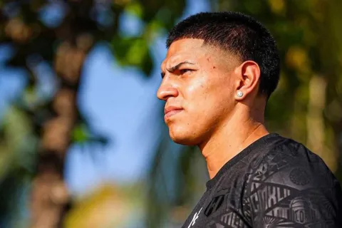 Alejandro Bran sigue perteneciendo a Alajuelense.