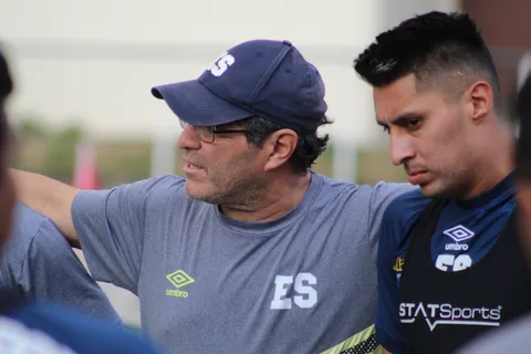 Selección de El Salvador denuncia enemigos internos: "Hay que sentarse a arreglarlo".