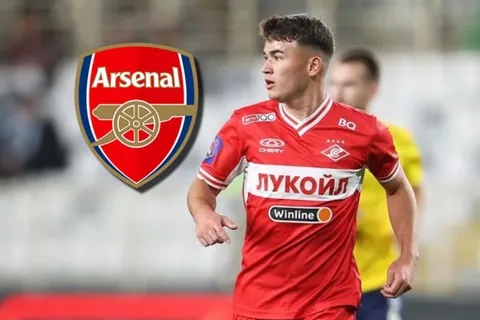 Manfred Ugalde fue ofrecido al Arsenal.