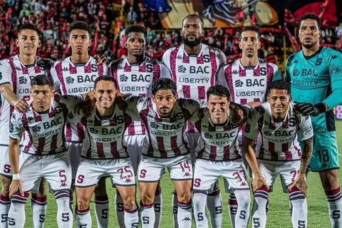 De Tibás a Europa: Wanchope lo limpió y ahora confirma su nuevo destino muy lejos de Saprissa