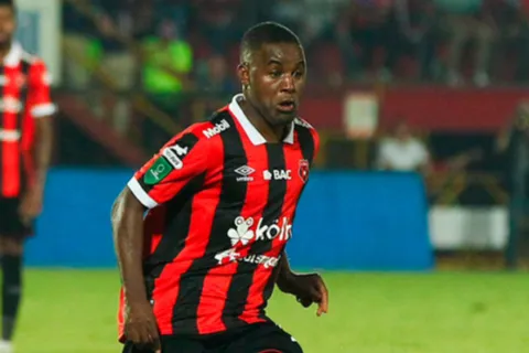 Joel Campbell-Alajuelense
