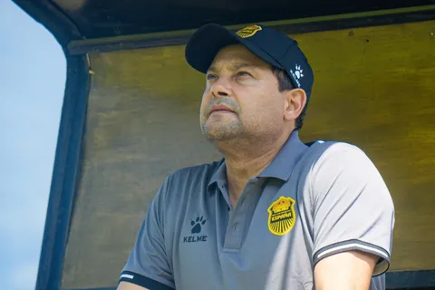 Real España le cumple un deseo a Jeaustin Campos al contratar a un exlegionario hondureño