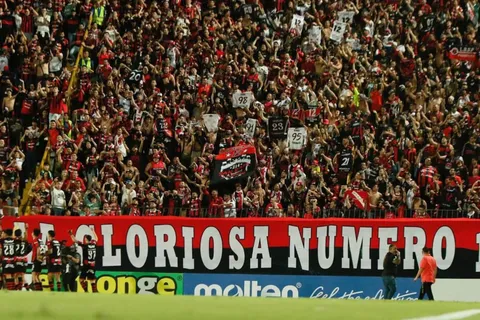 "Ya firmó": el refuerzo estrella que buscaba Alajuelense jugará en otro grande de Costa Rica