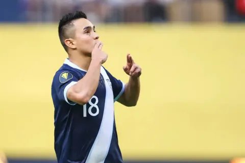 Saprissa y Marathón ya lo saben: Óscar Santis da el salto en su carrera que impacta a Guatemala tras la Copa Oro