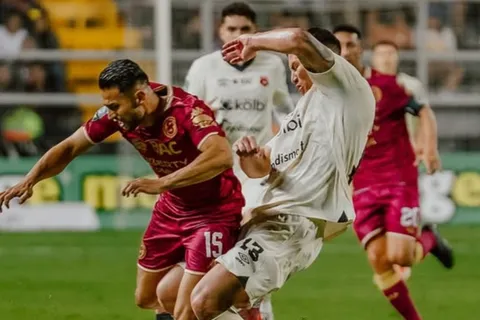 Alajuelense y Saprissa quisieron al mismo jugador. (Foto: Momenta Motion)