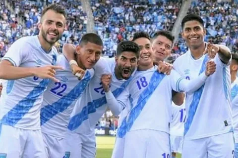 Oficial: Alineación de Guatemala para enfrentar a México