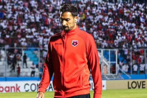 Borges afirma que los goles de visitante son importantes para que Alajuelense remonte