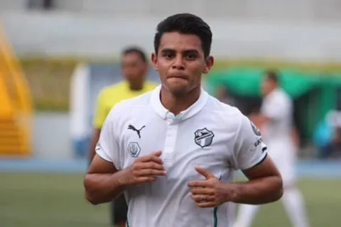 Alexander Larín volverá a jugar en Comunicaciones