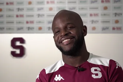 “Rojinegro”: Javon East confirma la noticia que le rompe el corazón a Saprissa