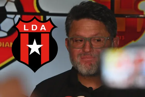 Fuera de Herediano: Jafet Soto confirma una drástica decisión con la figura que le quitó a Alajuelense cuando menos lo esperaba
