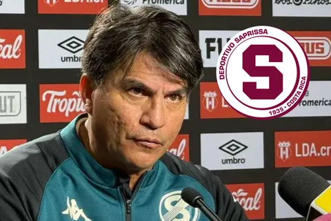 "No es bueno": Vladimir Quesada rompe el silencio y deja en evidencia el problema que más afecta a Saprissa