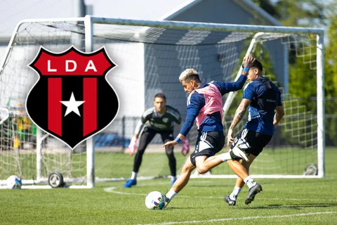 Alajuelense sacude el mercado: está muy cerca de concretar uno de los regresos más esperados
