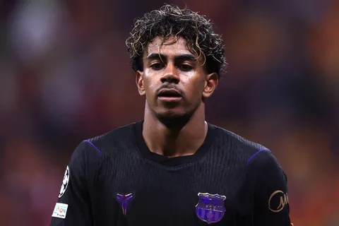 La prensa europea elogia a Lamine Yamal y ve al Barcelona favorito a la Champions, según Sport