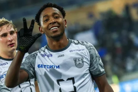 el salvador-baltika kaliningrad-brayan gil