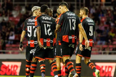 Alajuelense busca evitar los errores de sus rivales.