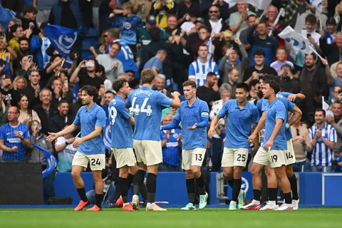 Brighton dio el golpe y derrotó 3-0 al Arsenal en la Premier League