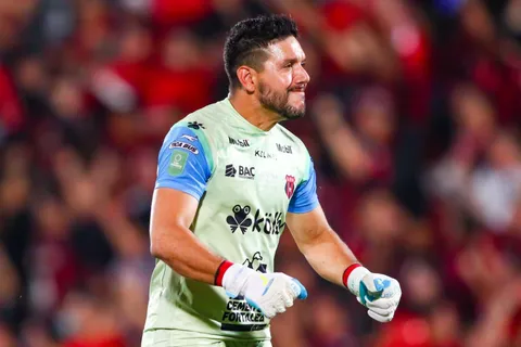 Alajuelense avanzó a la final tras vencer a Herediano en los penales: así fue la increíble definición (VIDEO)