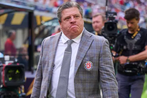 Miguel Herrera recibe un revés desde México. (Foto: ESPN)