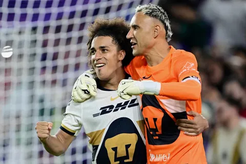 keylor navas-adalberto carrasquilla-liga mx-pumas unam