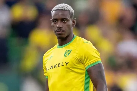 El panameño José Córdoba con la camiseta del Norwich City.